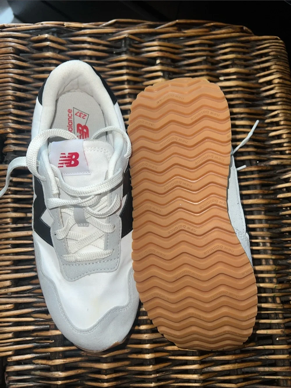 New Balance Men's White, Black and Gray Retro Runner Sneakers